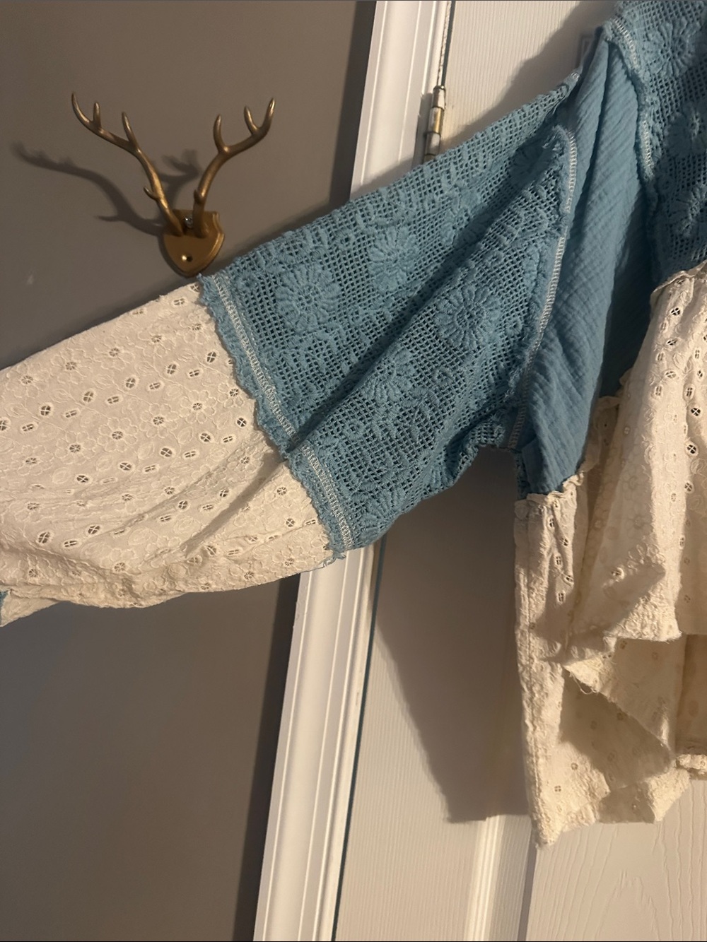 POL Blue and Cream Lace Peasant Tunic - Picture 4 of 8